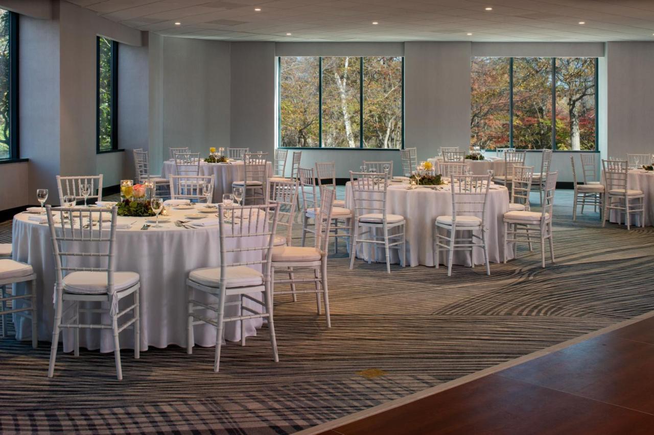 Falls Church Marriott Fairview Park Exterior photo